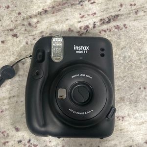 Instax mini 11 Fuji film camera with black case